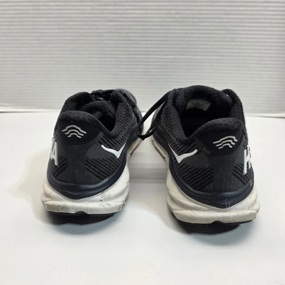 Hoka Clifton 9 Mens Black White Running Shoes Sneakers‎ 1127895 BWHT Size 7D